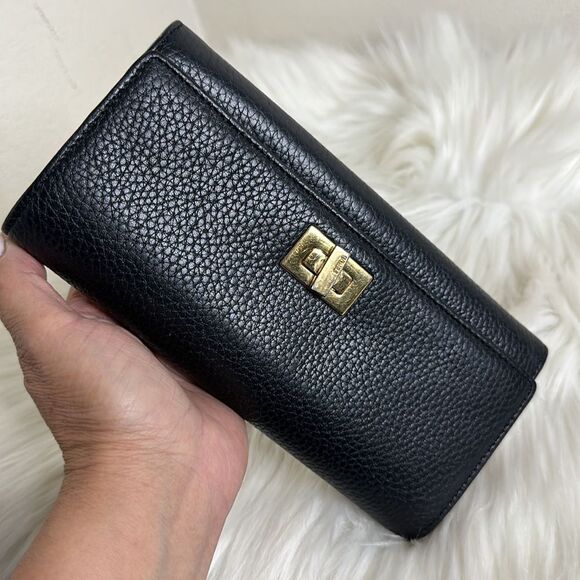 COPY - 💯Authentic Fendi Bifold Leather Long Wallet🍀 - Picture 11 of 15